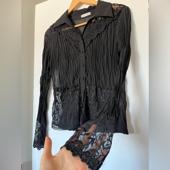 Black lace long sleeve blouse with button up front and bell sleeves with floral - Picture 8 of 8